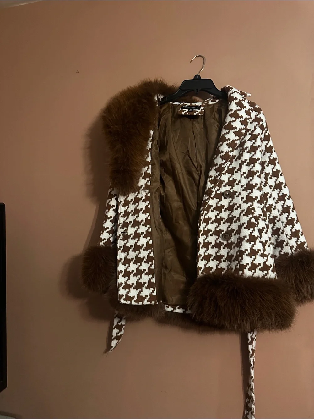 Beautiful Soft Brown & White Houndstooth pop Removable Faux Fur-Trim Coat